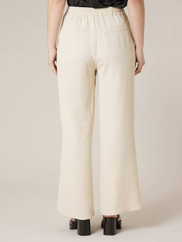 Loosefit Pantalon Deeluxe en beige