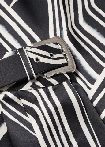 MANGO Voľný strih Plisované nohavice 'Diamond' - Čierna
