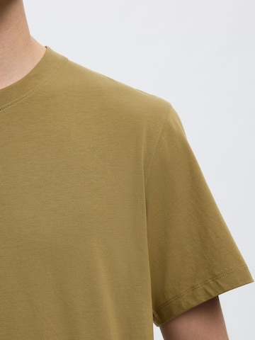 T-Shirt 'SLHASPEN' SELECTED en vert