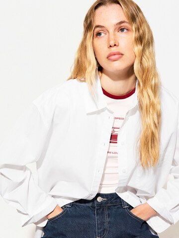 Camicia da donna di Bershka in bianco