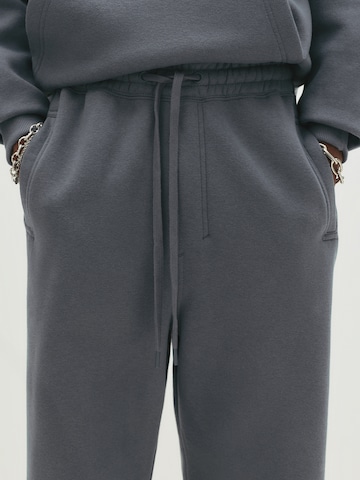 Loosefit Pantaloni di Pull&Bear in blu