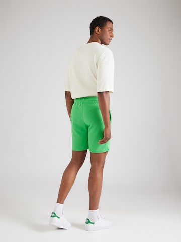 NEW ERA - regular Pantalón 'LOSDOD' en verde