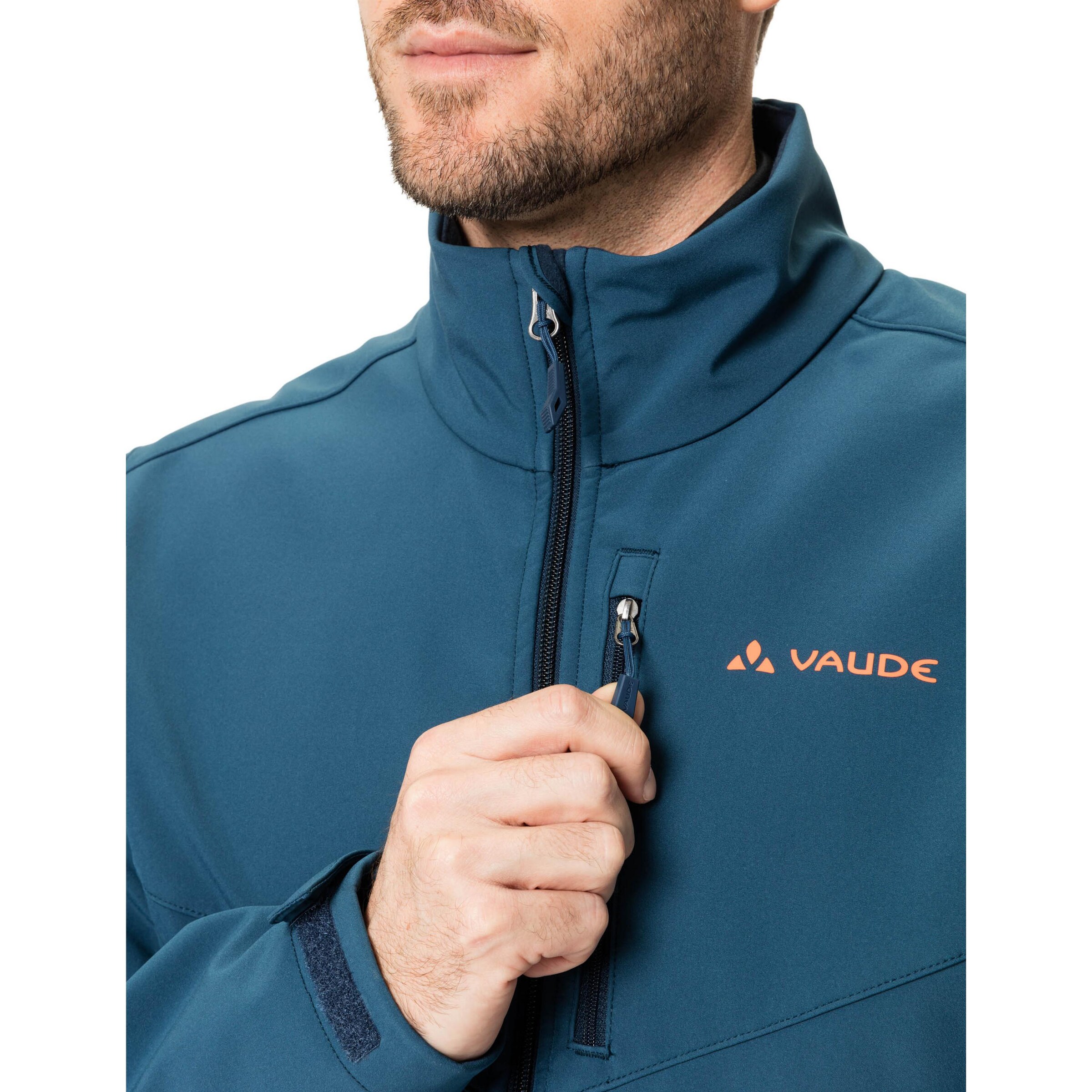 VAUDE Outdoor jacket 'Cyclone VI' in Green