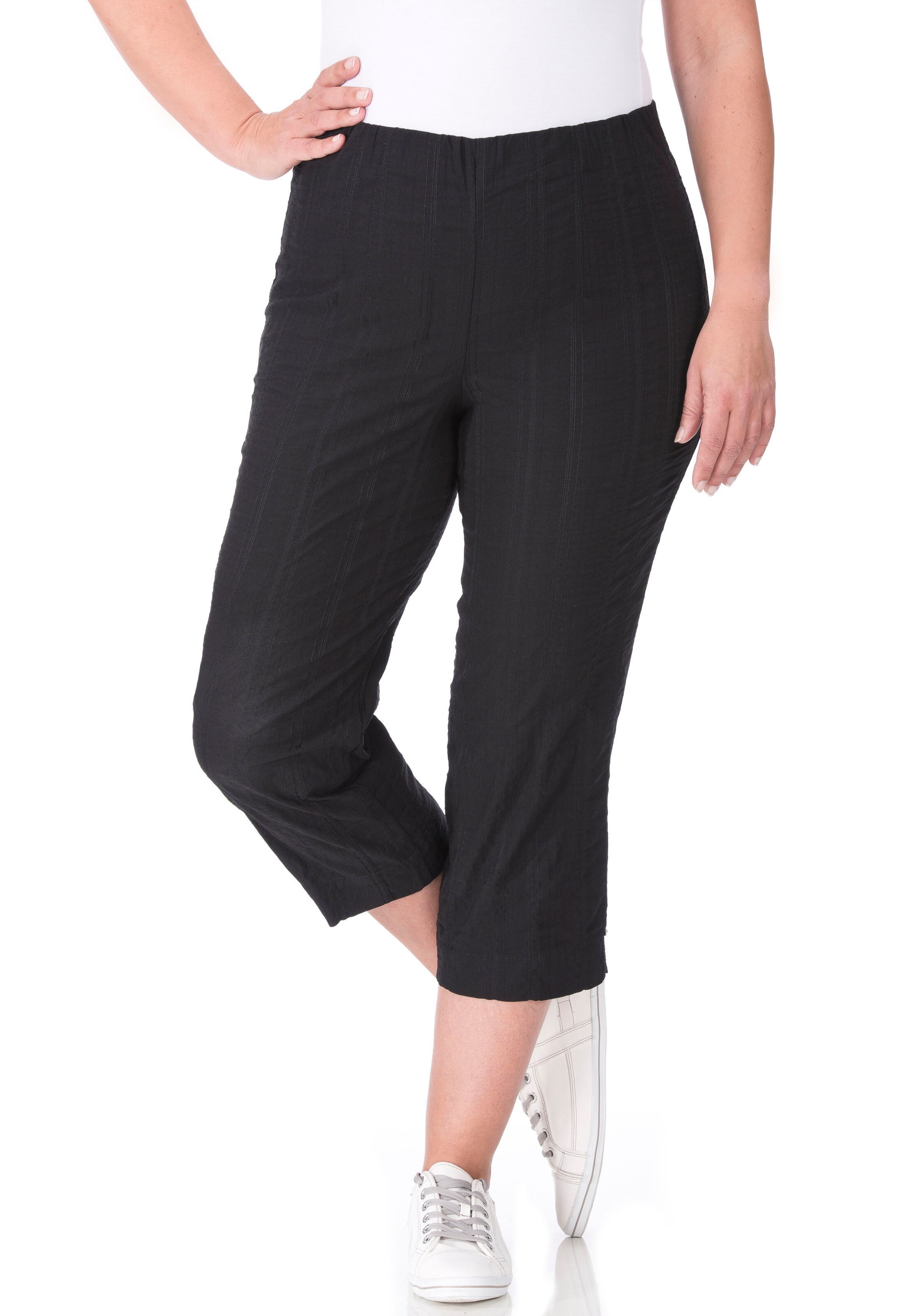 KjBRAND Regular Pants in Black: front