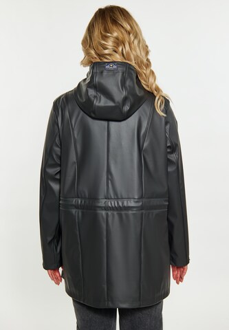 Schmuddelwedda Between-Seasons Coat in Black