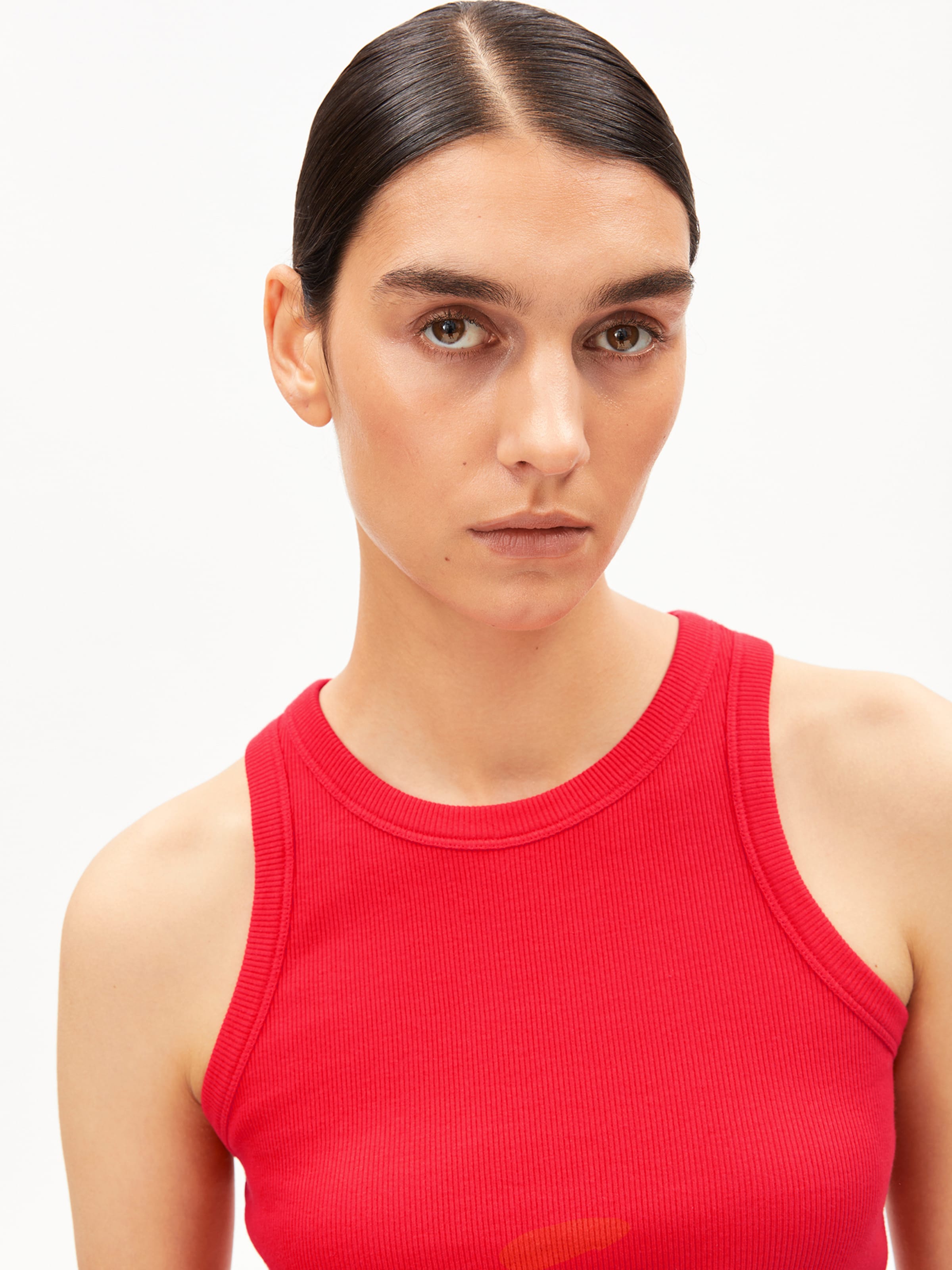 ARMEDANGELS Top in Rood: voorkant