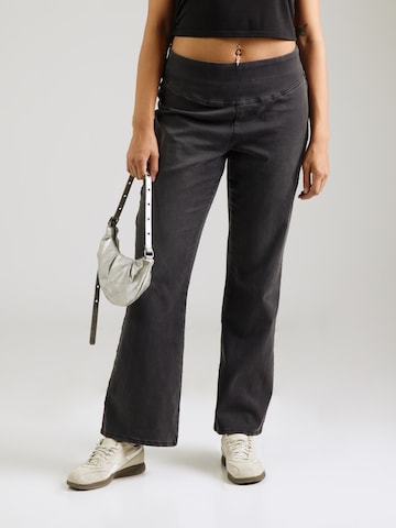ONLY Carmakoma Flared Jeggings 'CARRoyal' i svart: framsida