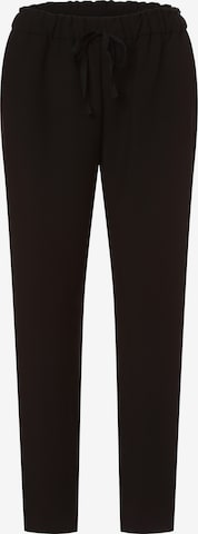 Marie Lund Loose fit Pleat-Front Pants in Black: front