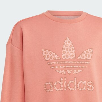 ADIDAS ORIGINALS Sweatshirt 'Animal Graphic Print Bf' in Rot