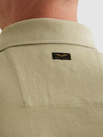 T-Shirt 'Polo shirt with garment-dye wash and tailwing logo' PME Legend en vert