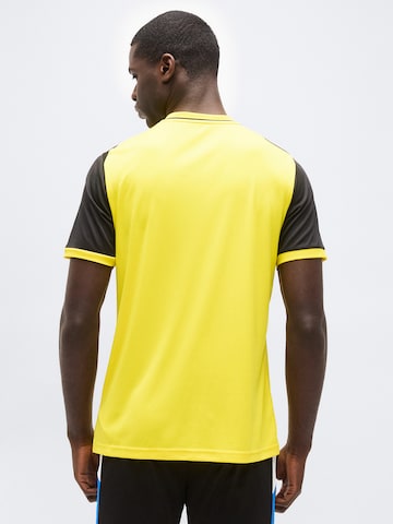 Tricou funcțional 'TeamLIGA26 Matchday' de la PUMA pe galben