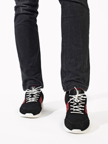 Spyder Platform trainers 'Alfa' in Black: front