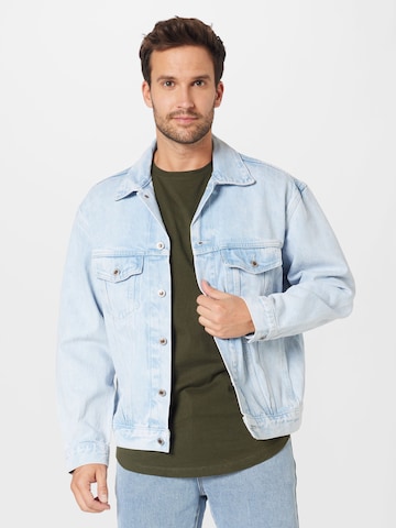 LEVI'S ® Between-season jacket 'The Silvertab Trucker' in Blue: front