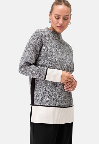 Pull-over zero en gris : devant