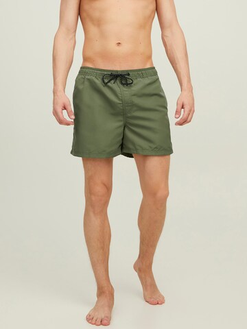 JACK & JONES Badeshorts i blå: forside