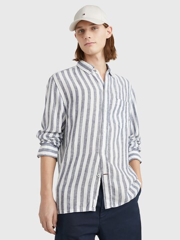 Coupe regular Chemise TOMMY HILFIGER en gris : devant