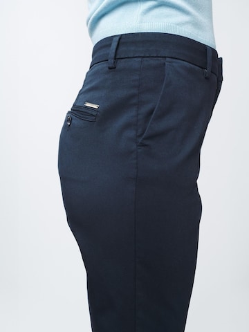 Slimfit Pantaloni chino 'Chiva 8500' di W. Wegener in blu
