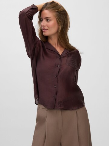 Camicia da donna 'VMEstella' di VERO MODA in marrone: frontale
