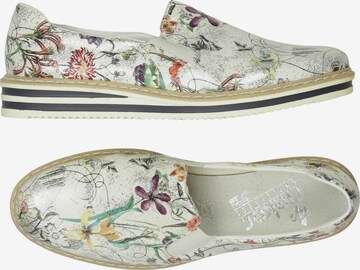 Rieker Flats & Loafers in 39 in Silver: front