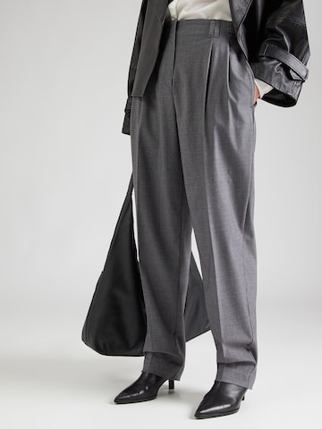 HUGO Tapered Παντελόνι με τσάκιση 'Hendia' σε γκρι: μπροστά