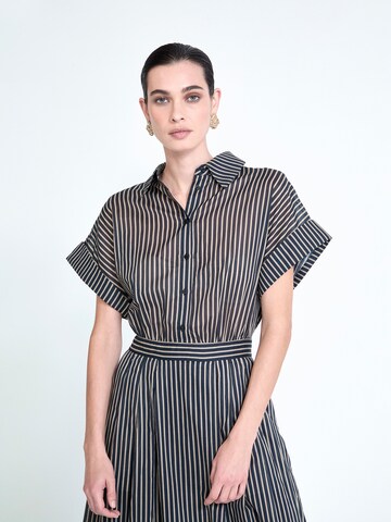 Lola Casademunt Kleid in Schwarz