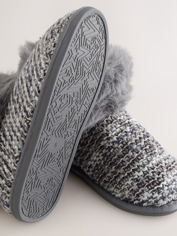 Next Домашни пантофи в сиво