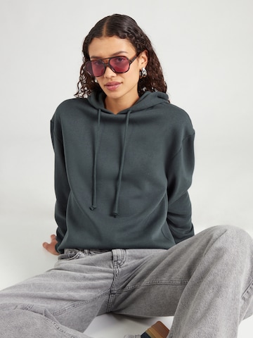 PIECES Sweatshirt 'PCCHILLI' i grön: framsida