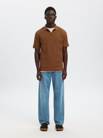 SELECTED HOMME Shirt in Brown
