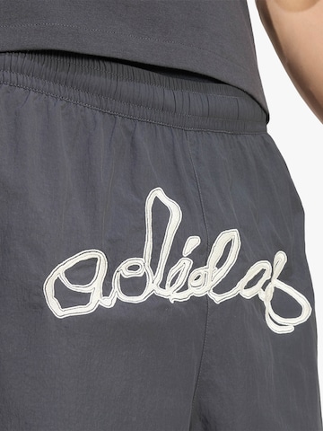 Regular Pantalon ADIDAS en noir