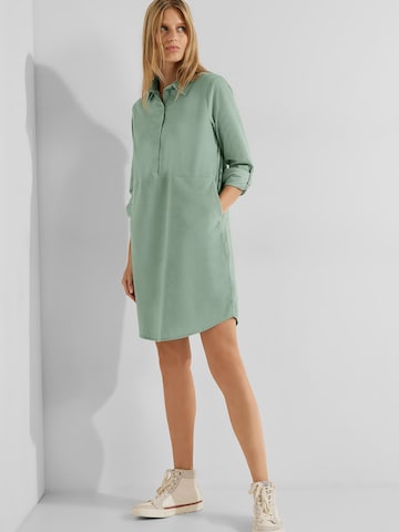 CECIL - Vestido camisero en verde