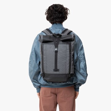 Sac à dos EASTPAK en gris