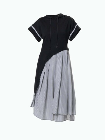 Metamorphoza Kleid in Schwarz: Vorderseite