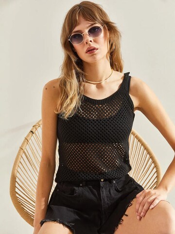 Top di Bianco Lucci in nero: frontale