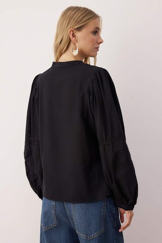 TrendyolBluza - crna boja