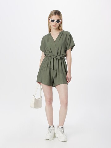 Tuta jumpsuit 'Jamie' di ABOUT YOU in verde