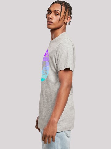 T-Shirt 'Retro Alien Weltraum Sonnenuntergang' F4NT4STIC en gris