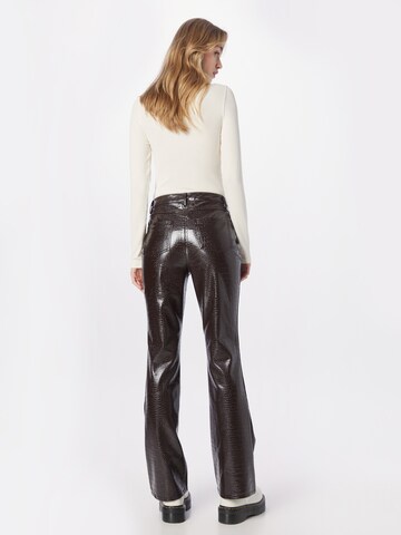 évasé Pantalon River Island en marron