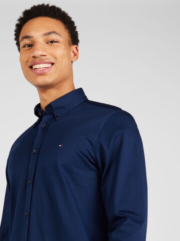 Coupe slim Chemise Tommy Hilfiger Tailored en bleu