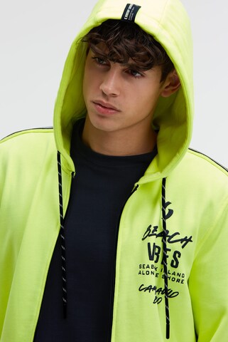 CAMP DAVID Zip-Up Hoodie in Green