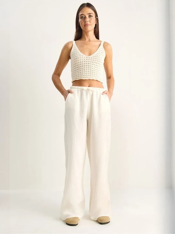 Wide leg Pantaloni di Bianco Lucci in bianco
