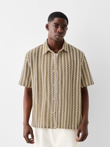Bershka Comfort Fit Hemd in Grün: Vorderseite
