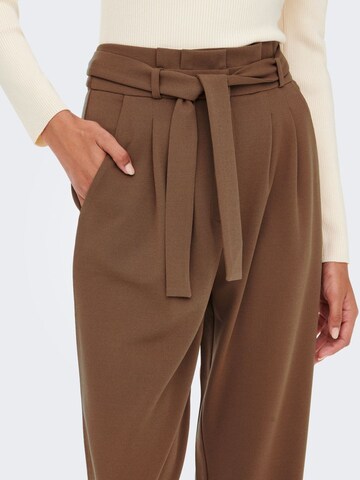 JDY Tapered Trousers 'Tanja' in Brown