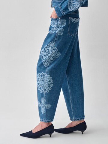 Barrel Jean 'Pola' TATUUM en bleu