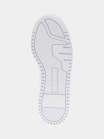 Baskets basses 'Miram' GUESS en beige