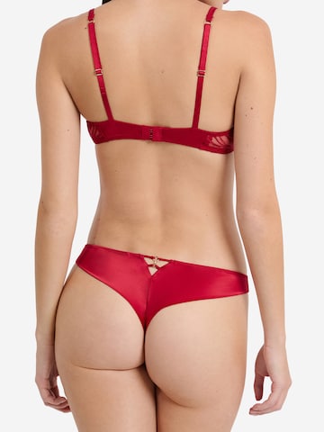 String di ETAM in rosso