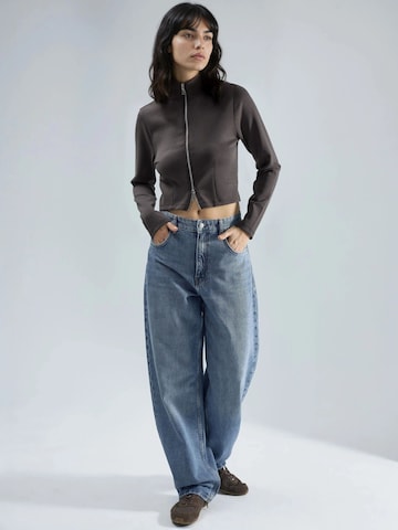 Busem Between-Season Jacket in Brown