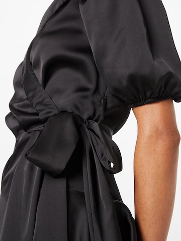 GLAMOROUS Šaty – černá
