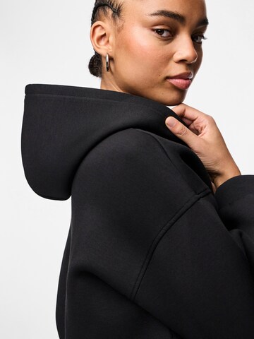 PIECES Sweat jacket 'PCBUCUBA' in Black