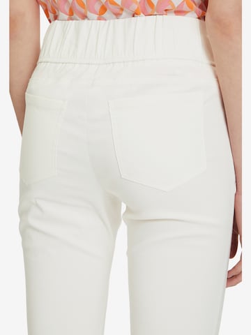 Skinny Jeans di Betty Barclay in bianco