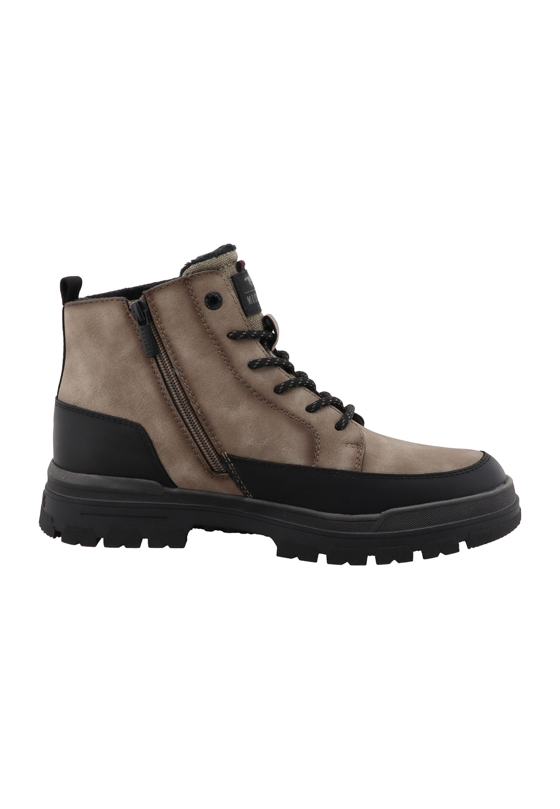 MUSTANG - Botas com atacadores em castanho